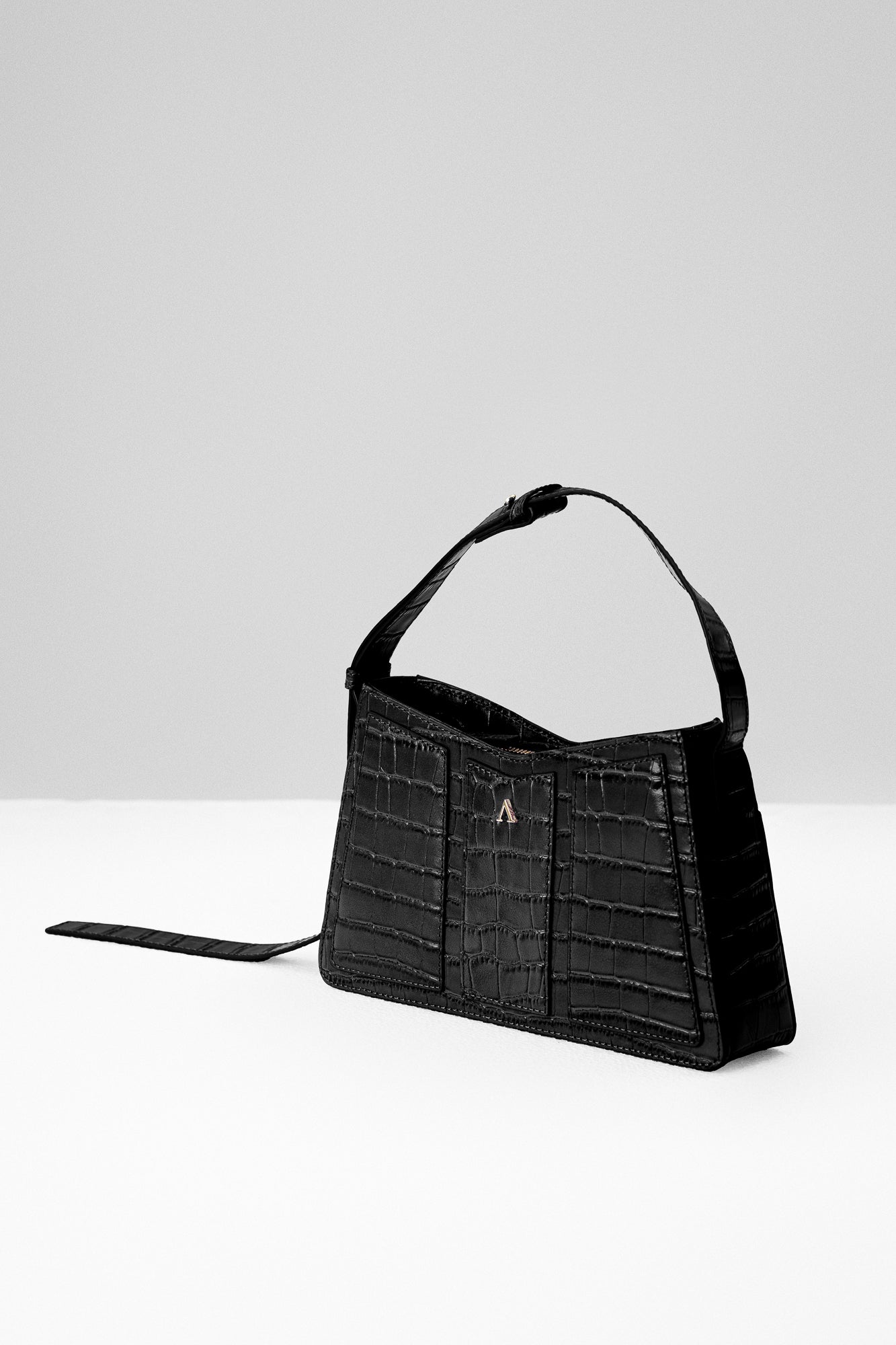 Milano - Midnight Black