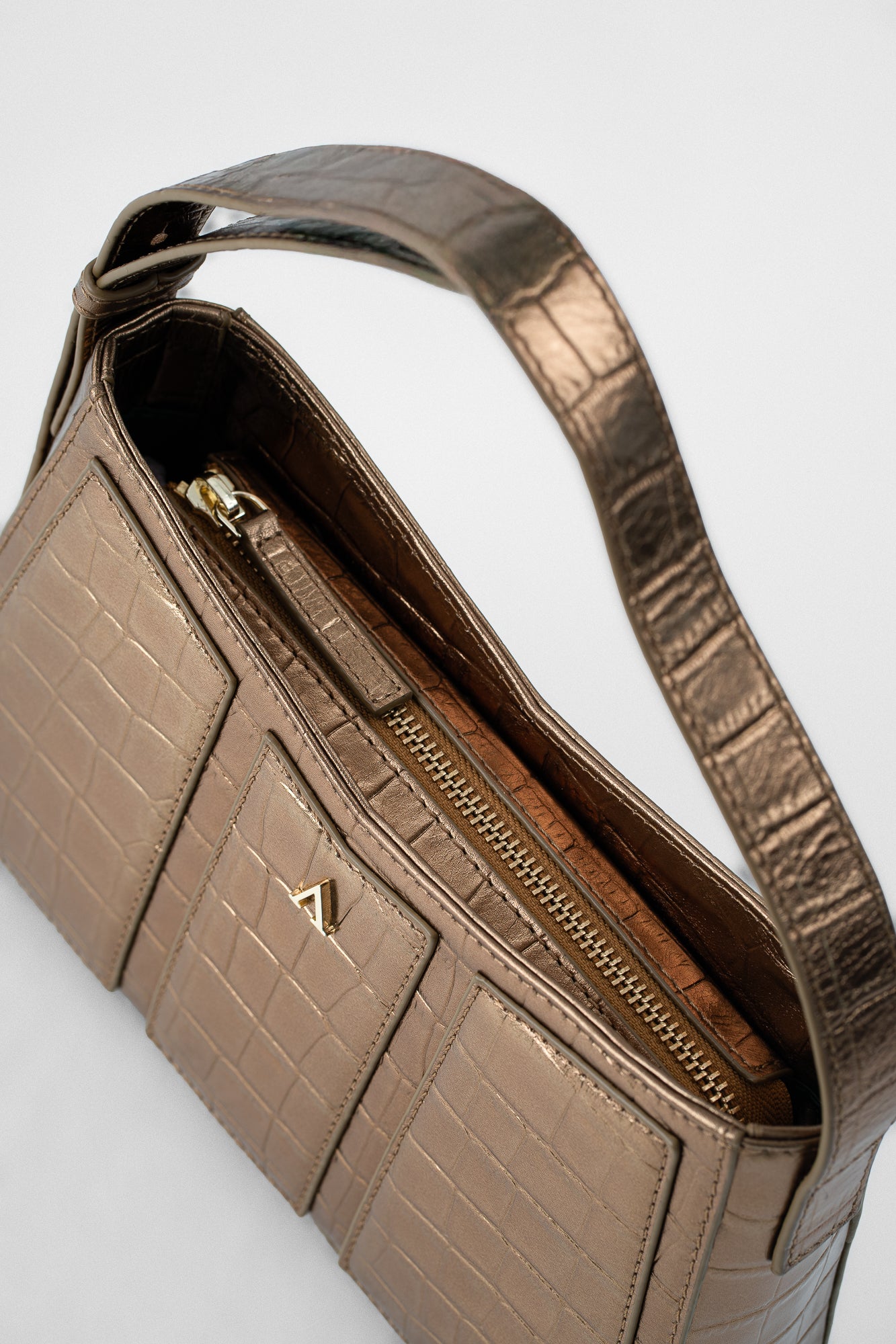 Milano - Liquid Bronze