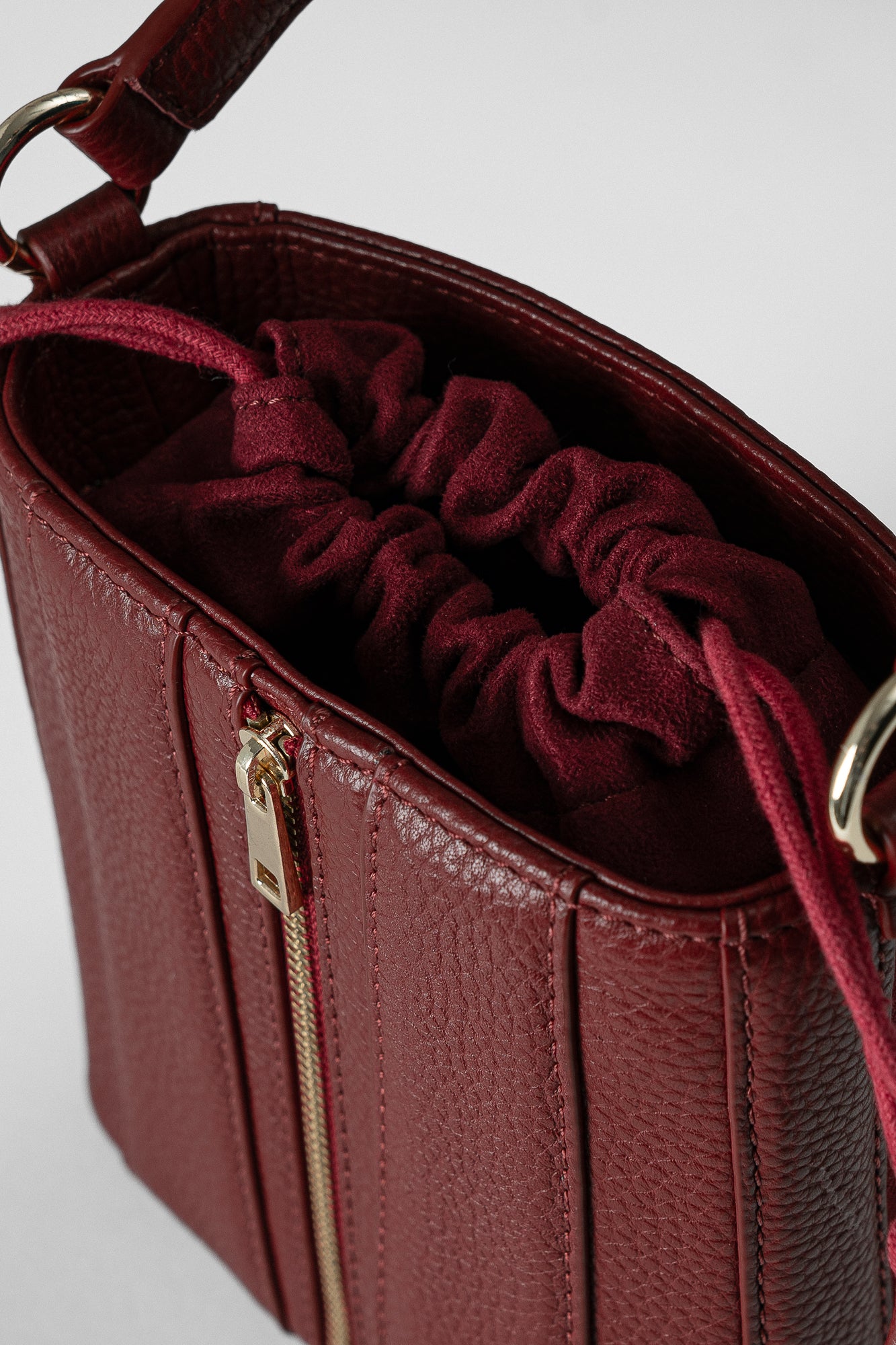 Giorgia Bucket - Spicy Red