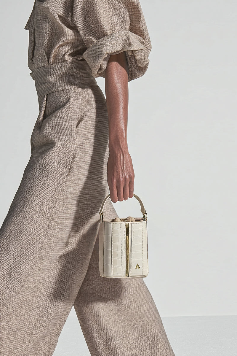 Giorgia Bucket - Latte White