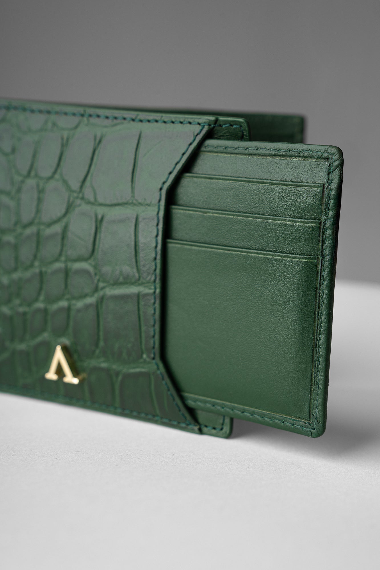 Prestigio Men’s Wallet with Detachable Cardholder – Emerald Green
