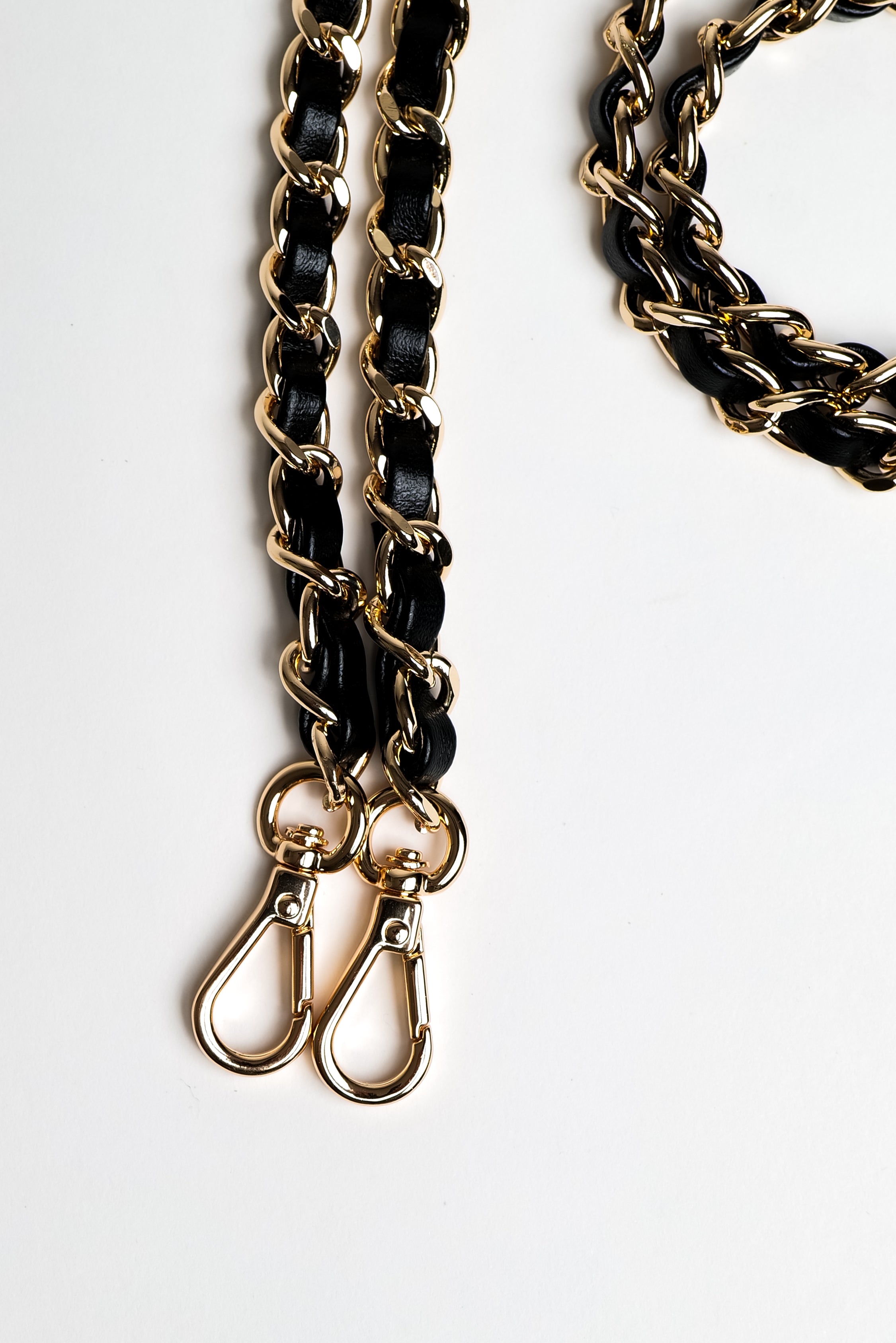 Lena Crossbody Chain - Midnight Black