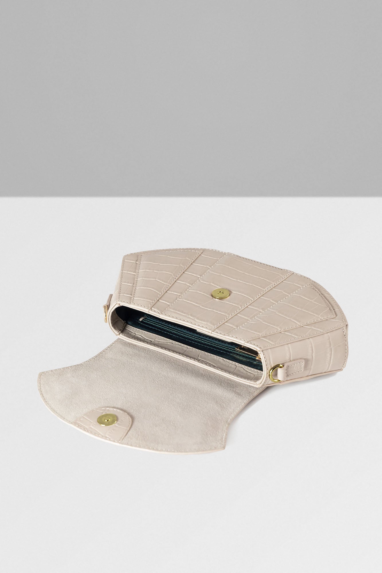 Lusso - Latte White