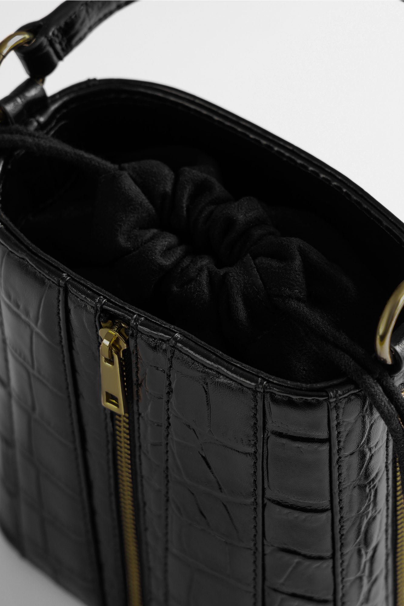 Giorgia Bucket - Midnight Black