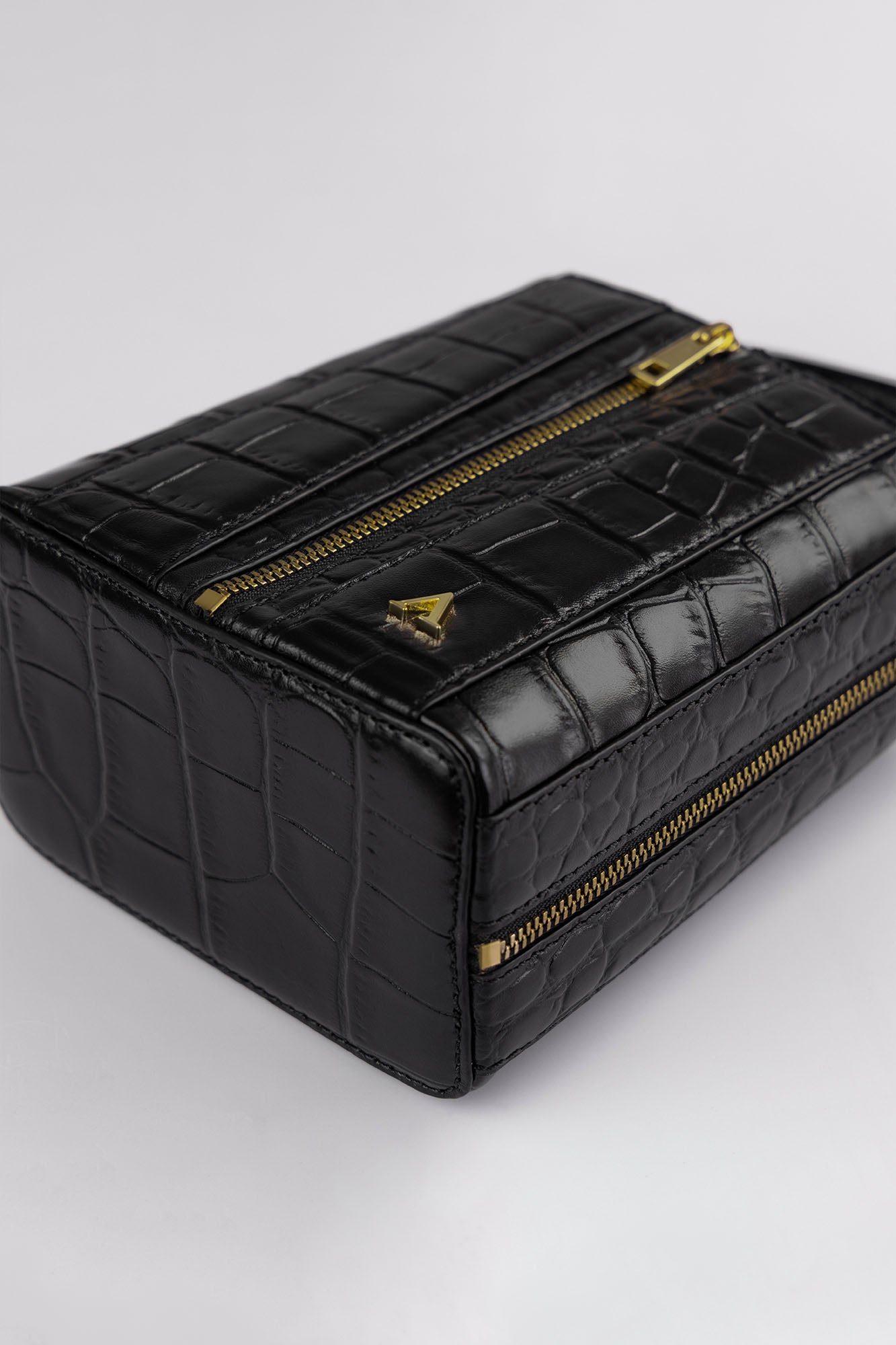 Giorgia Bucket - Midnight Black