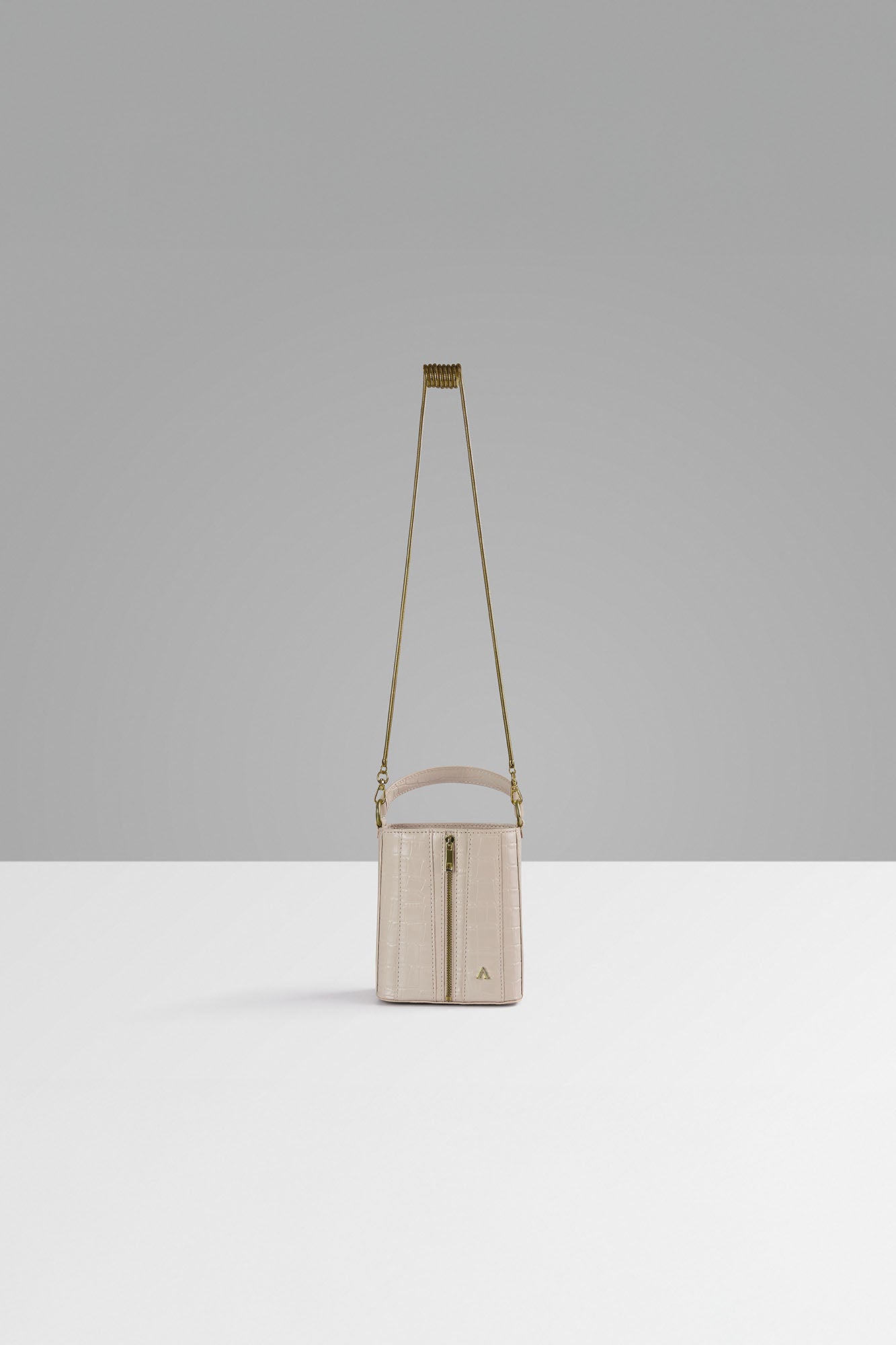 Giorgia Bucket - Latte White